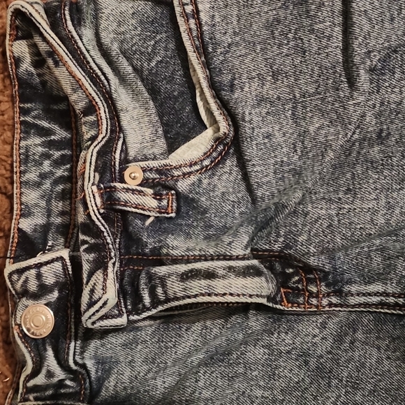 Short - Picture 2 of 4